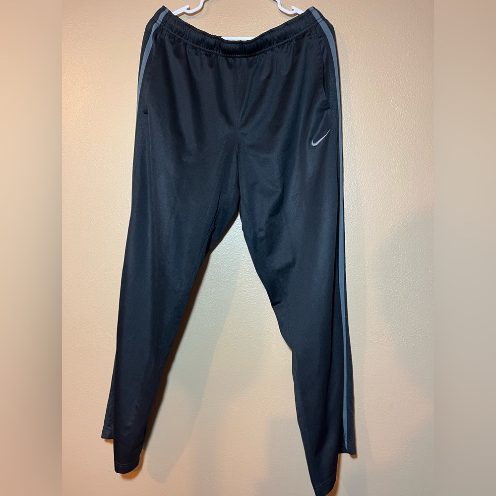 Black Nike sweatpants